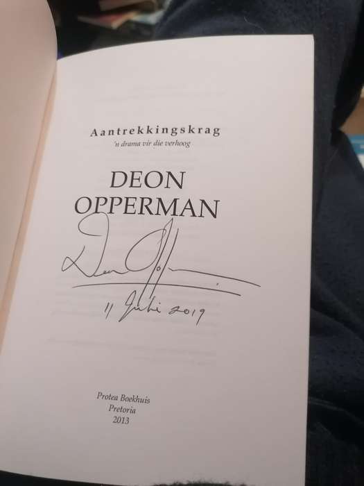Aantrekkingskrag - 'n Drama vir die Verhoog Geteken deur Deon opperman