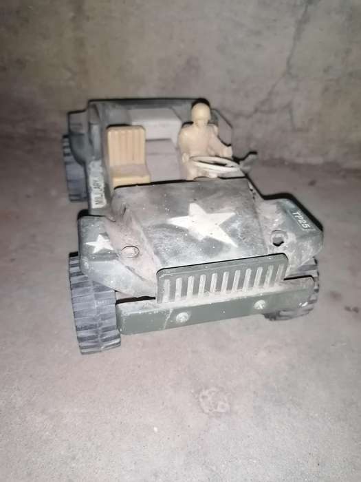 VINTAGE TIN & PLASTIC TOY WIND-UP TRUCK, DURHAM JAPAN. ARMY / MILITARY Sadly not working