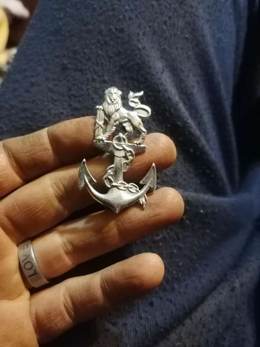 OLD S.A. NAVY SEA CADETS CHROMED BERET BADGE