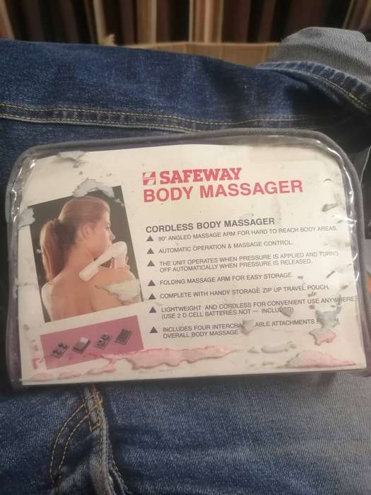 Cordless body massager