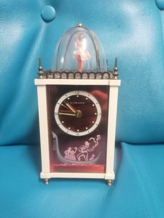 Vintage Thorens movement blue Danube made in Switzerland balarina clock