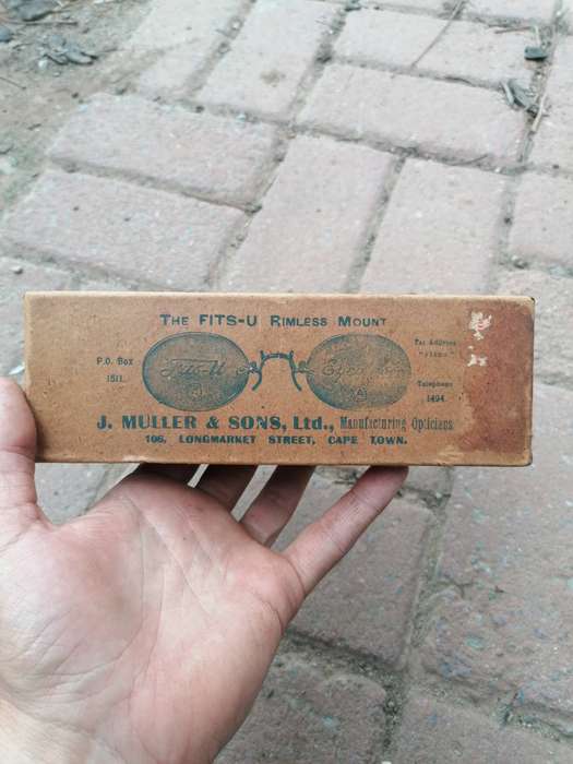 THE FITS-U RIMLESS MOUNT j.miller&sons ltd