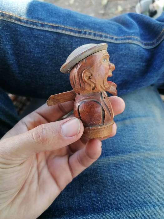 ANRI Italy hand-carved, mechanical "Yakker" bottle stopper