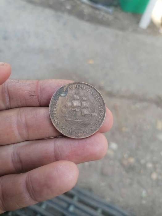 Very nice condition 1930 Zuid Afrika penny. Seldom seen in this condition