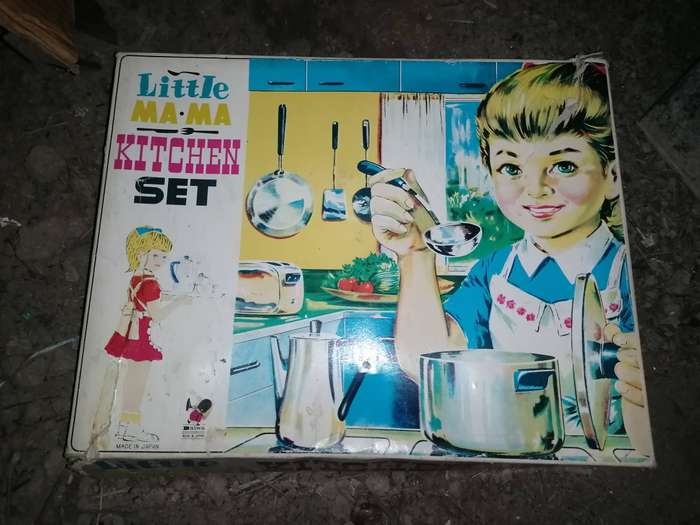 Rare find a original vintage metal children kitchen set