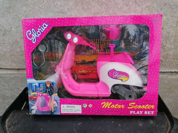 Gloria motor scooter play set. Old new stock