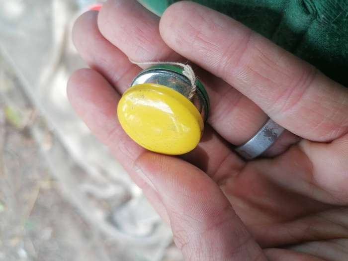 small vintage tin yo-yo