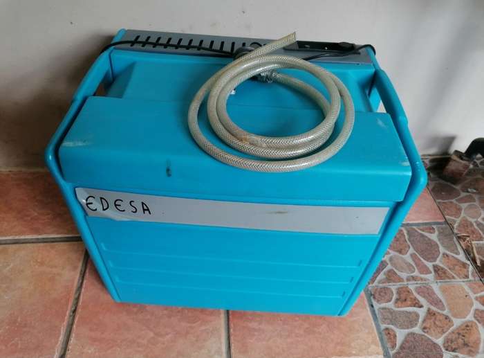 Camping fridge. Good working condition