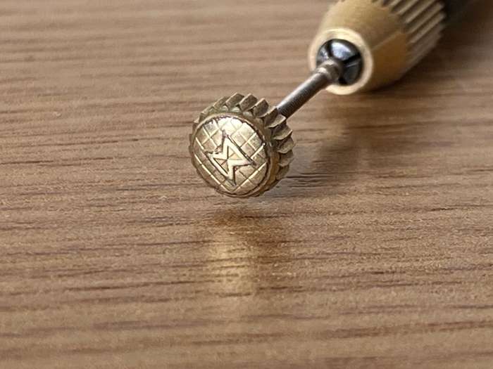 EDOX - 5.5mm gold crown