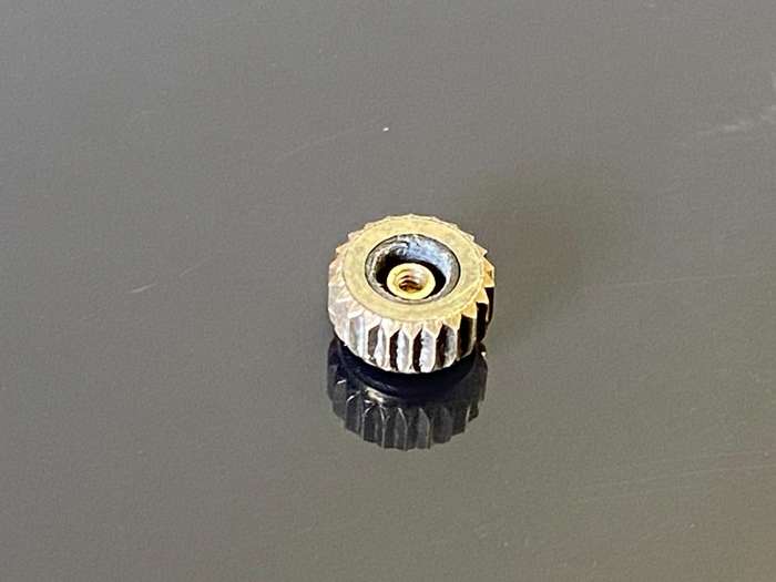 EDOX - 5.5mm gold crown