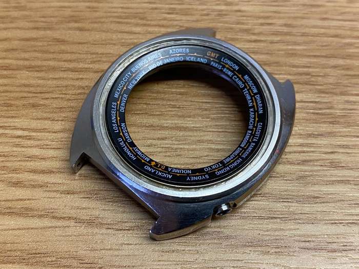 SEIKO WORLD TIMER - case
