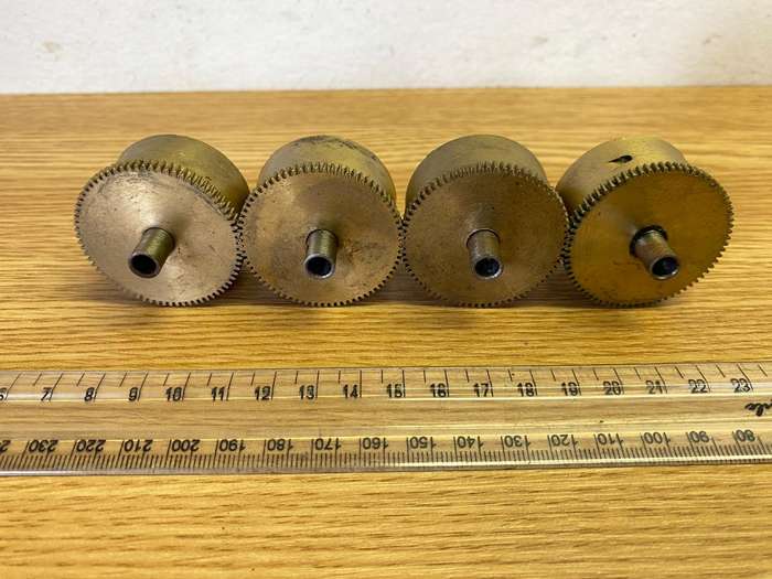 Clock mainspring barrels