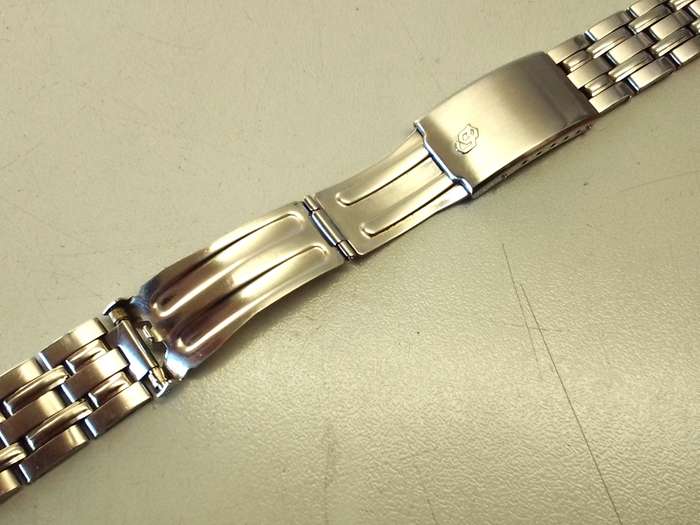 CITIZEN - used 18mm stainless steel bracelet
