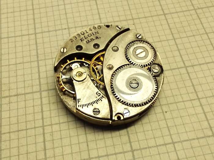 ELGIN - 28mm pocket watch movement - parts/repair