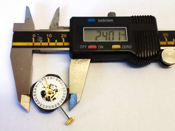 EPSON 732E quartz movement with hands