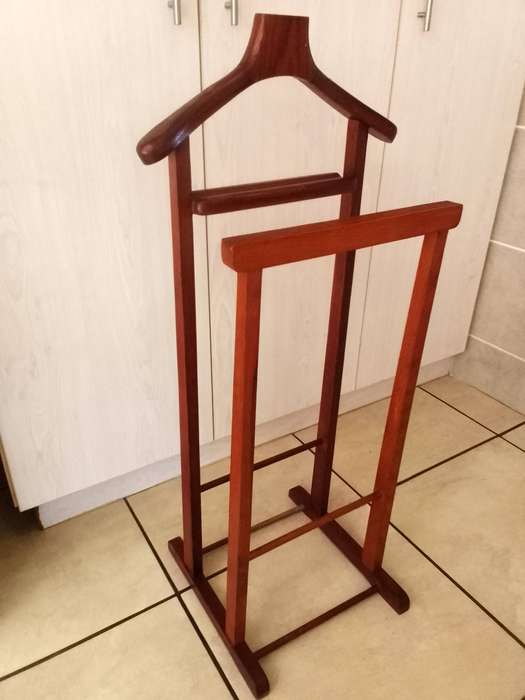 Vintage/antique dumb valet/suit stand