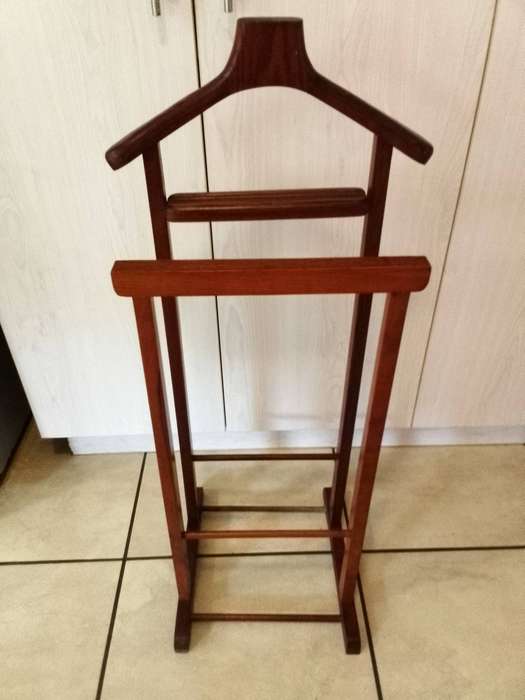 Vintage/antique dumb valet/suit stand
