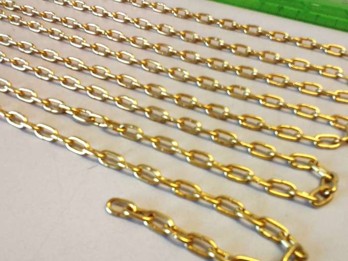 Clock chain - gilt - #1