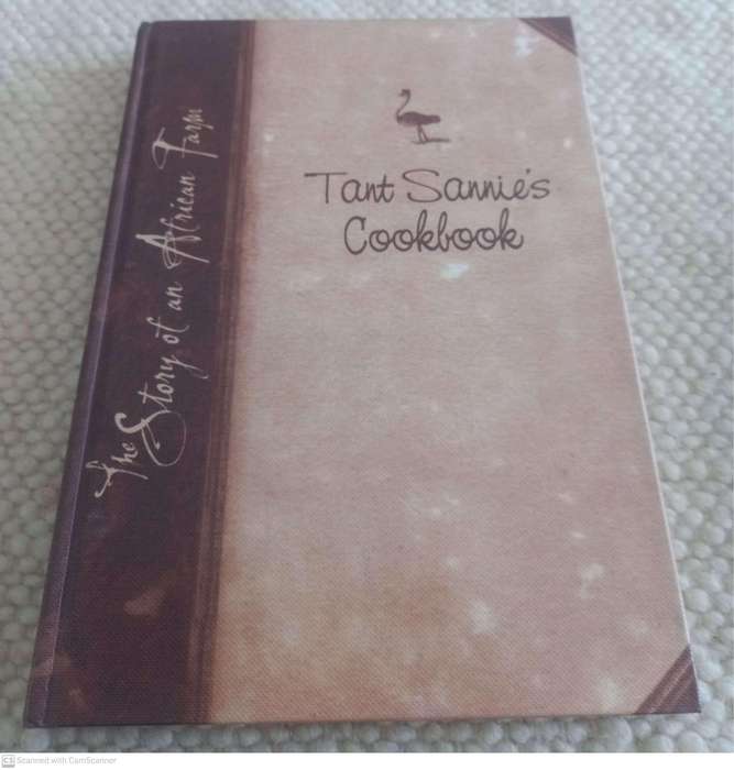 Tant Sannie's Cook book: The story of an African farm -- Maree Lascaris