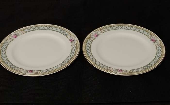 *#2x VINTAGE PARAGON BURFORD CAKE/SIDE PLATES