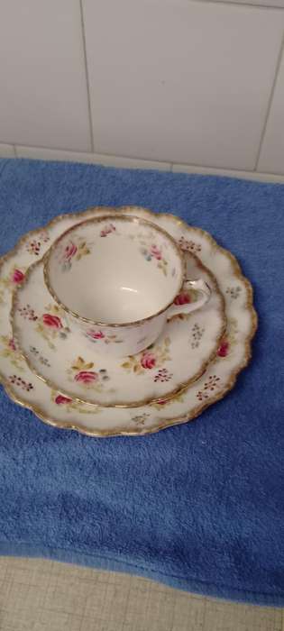 A Gorgeous vintage floral trio. Cup,saucer& side plate.  Imperial China