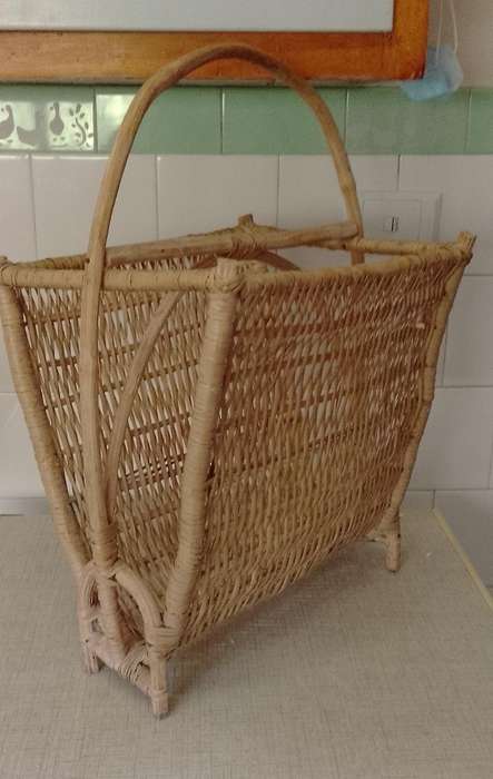 A cane magazine rack