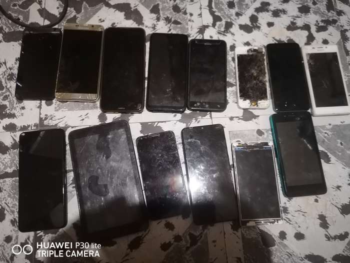Lots of phones and spares