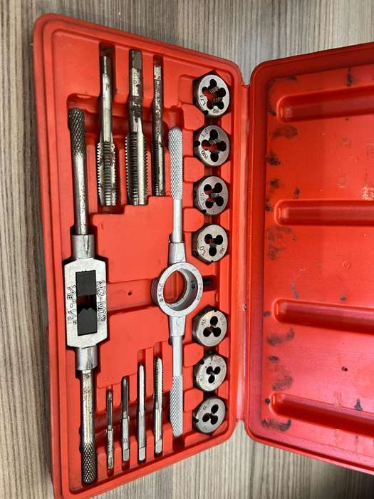 Tork Craft Tap & Die Set 16Pce In Plastic Case