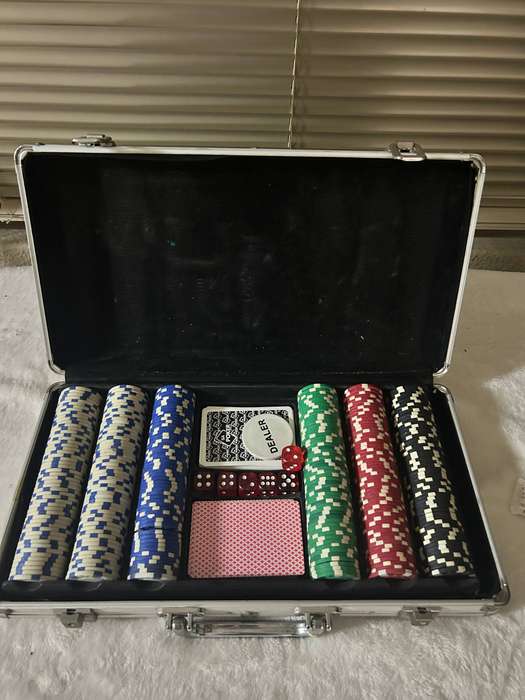 Poker chip set