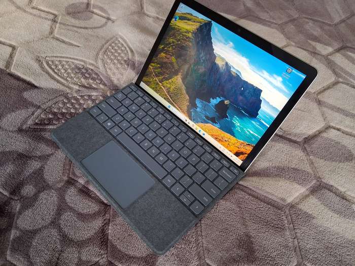 Microsoft Surface Go 2    8GB 128GB