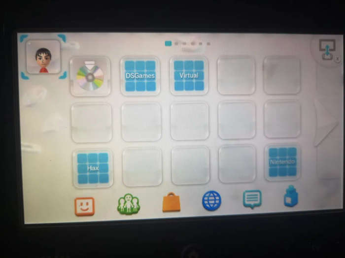 Nintendo Wii U 32GB Console with 2 Games