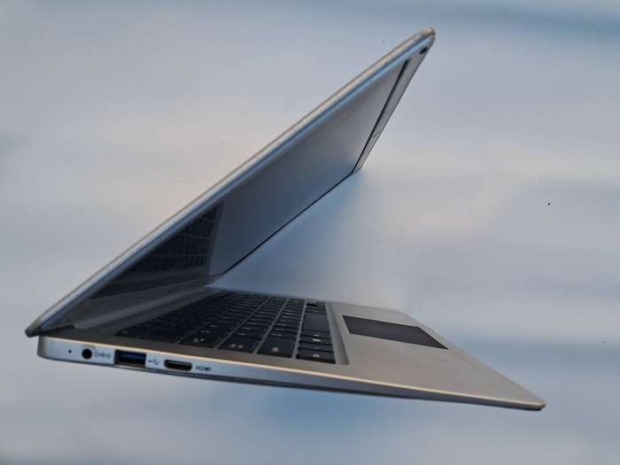 Laptop - Mecer Z140C