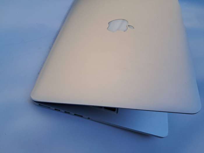 Macbook Pro - Apple Laptop (Late 2012)
