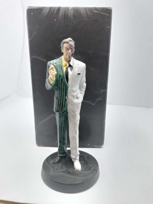 DC Comics Super Hero Collection - Two Face - no Magazine Eaglemoss Collection