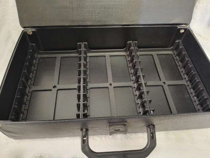 Vintage Cassette Leatherette PVC Carry Case Holds 30 Audio Cassettes