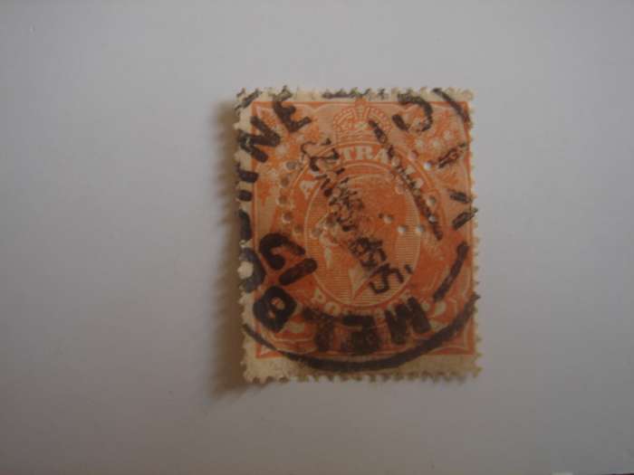 1914 Australia - King George V - SG94 used, stamped with perfins 'OS'
