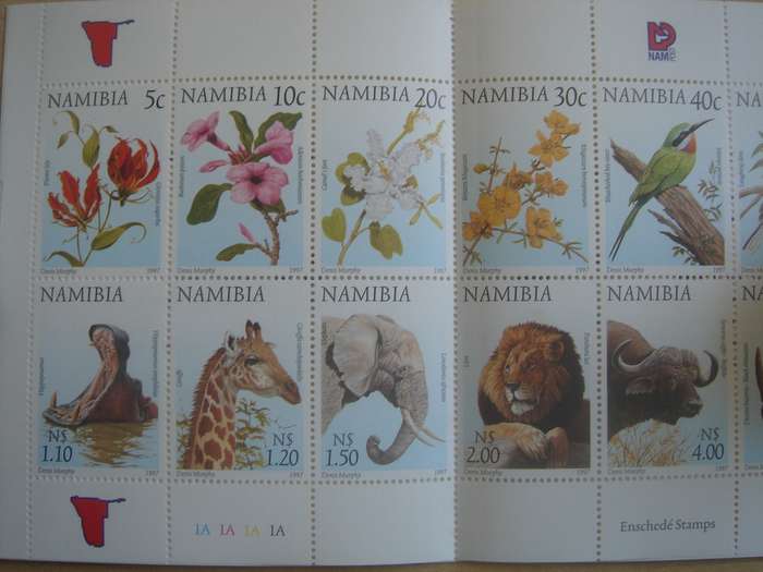 1997 Namibia - Stamp Booklet No. 6 with 18 values MNH