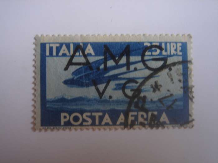 1945 Italia - Venezia Guilia - SG52 used, stamped