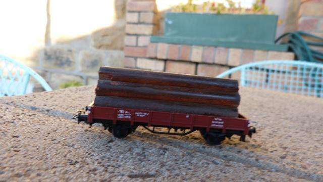 MARKLIN  WAGON CARRING POLES