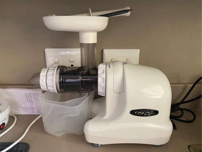 Oscar DA1000 versatile juicer