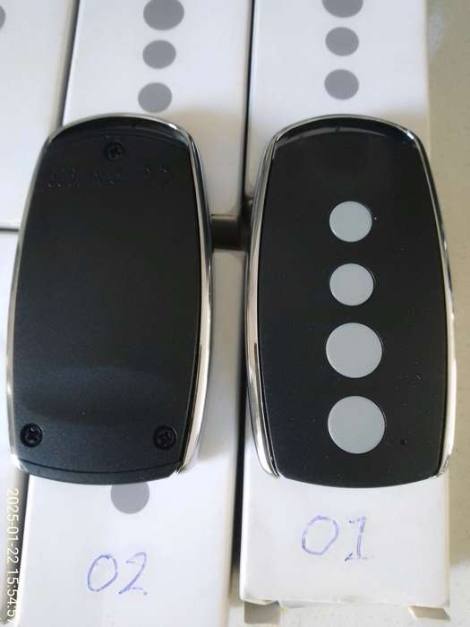4 buttons remote 433.92MHz Rolling code technology