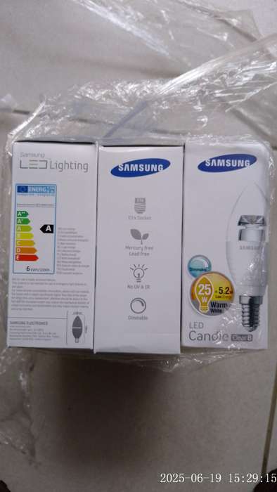 Samsung E14 led candle 5.2w dimmable warm white Pack of 12