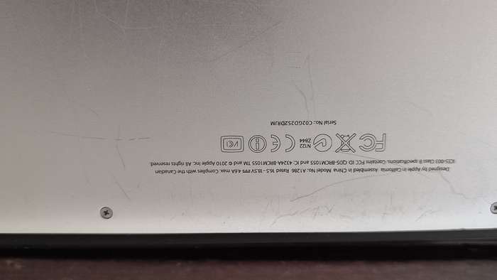 MACBOOK PRO