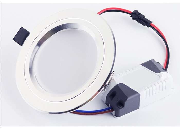 LED Light Bulb: 7W Ceiling Light, Downlight, Spotlight. Complete Ready to Use. Collections Allowed.