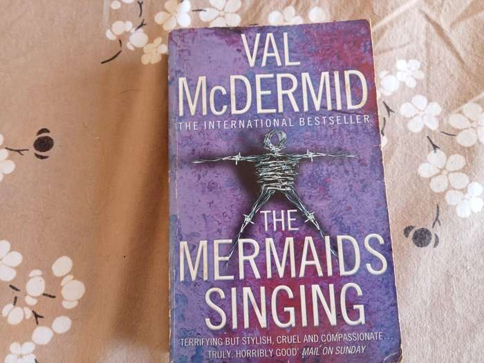 The Mermaids Singing | Val McDermid (Softcover)