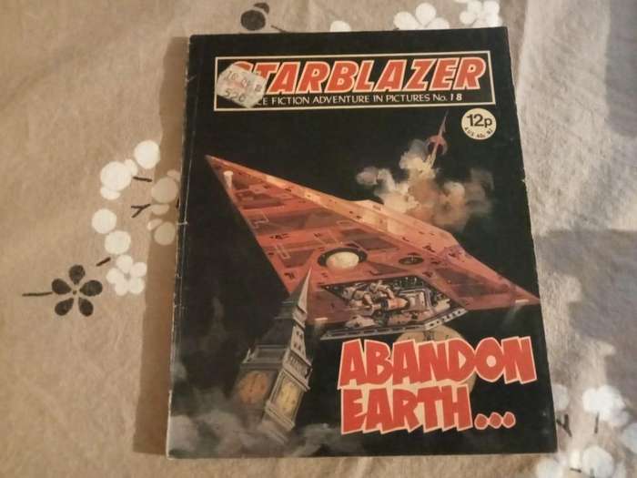 Starblazer Space Fiction in Pictures No. 18: Abandon Earth