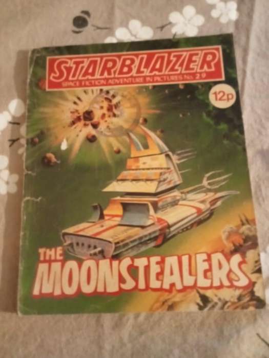 Starblazer Space Fiction in Pictures No. 29: The Moonstealers