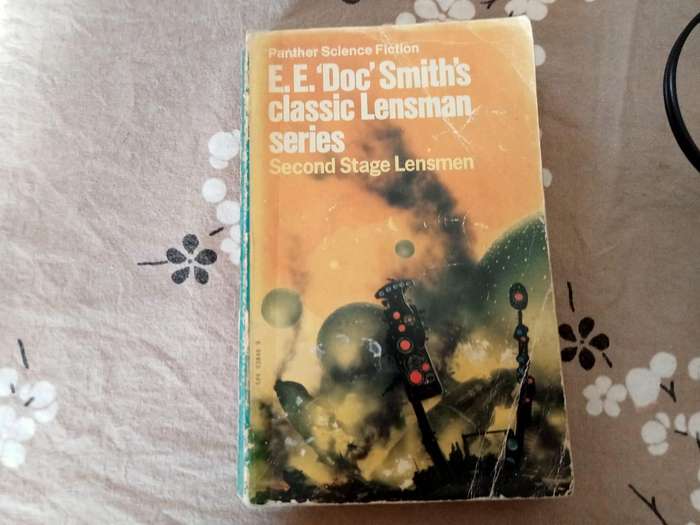 Second Stage Lensmen | E. E. Smith (Paperback)