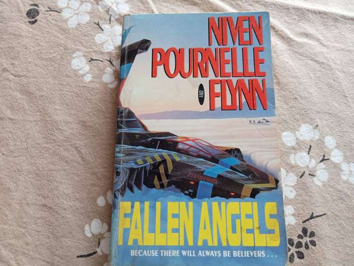 Fallen Angels | Jerry Pournelle, Larry Niven, and Michael F. Flynn