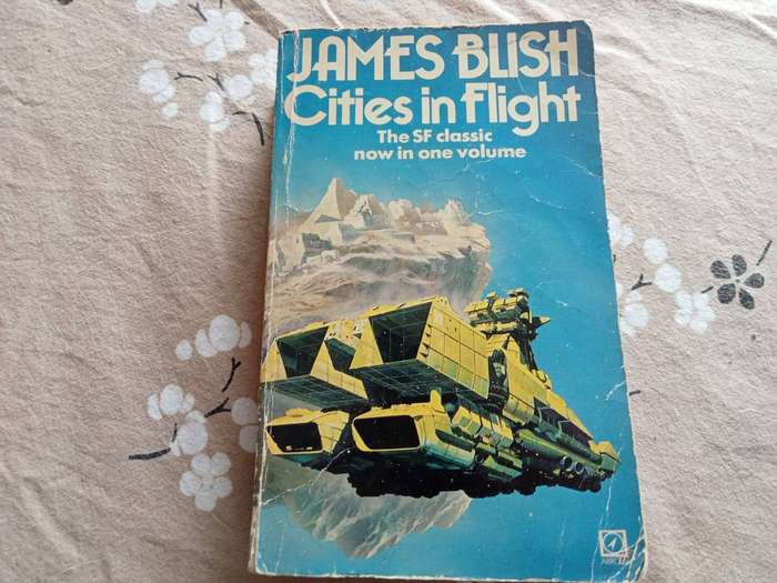 Cities in Flight | James Blish